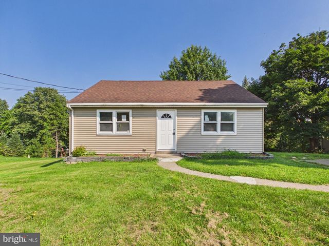 5112 IRENE DR, Harrisburg, PA 17112