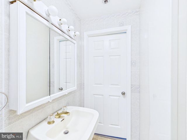 5112 IRENE DR, Harrisburg, PA 17112