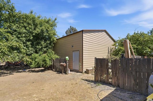 20105 Olympia Road, Madera, CA 93638