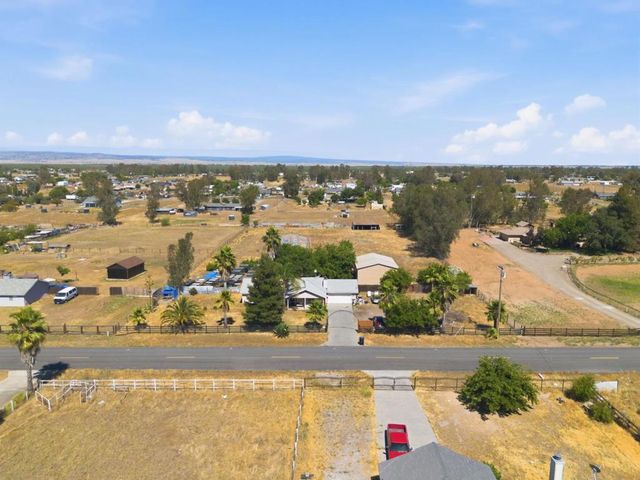 20105 Olympia Road, Madera, CA 93638