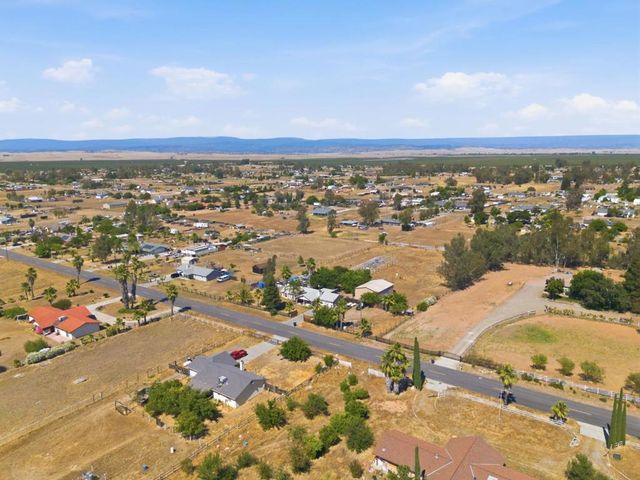 20105 Olympia Road, Madera, CA 93638