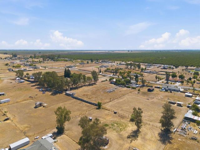 20105 Olympia Road, Madera, CA 93638