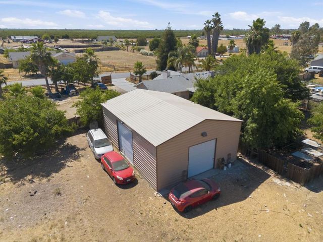 20105 Olympia Road, Madera, CA 93638