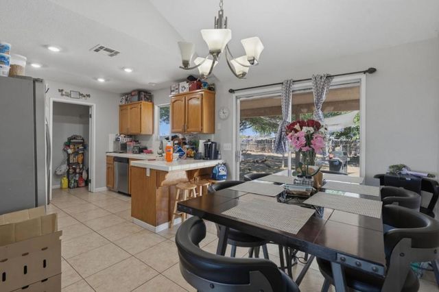 20105 Olympia Road, Madera, CA 93638