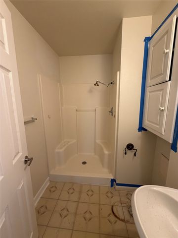 5013 Merida Avenue, Fort Worth, TX 76115