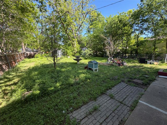 5013 Merida Avenue, Fort Worth, TX 76115