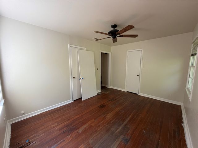 5013 Merida Avenue, Fort Worth, TX 76115