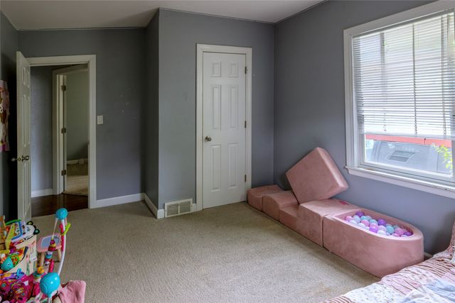 1324 Birch Lane, Des Moines, IA 50315