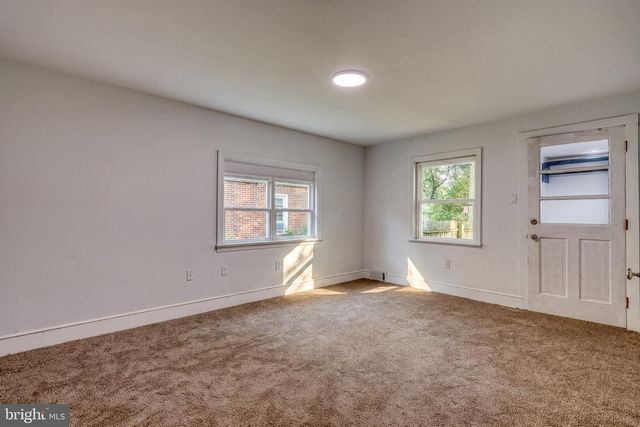 1910 S QUEEN ST, York, PA 17403