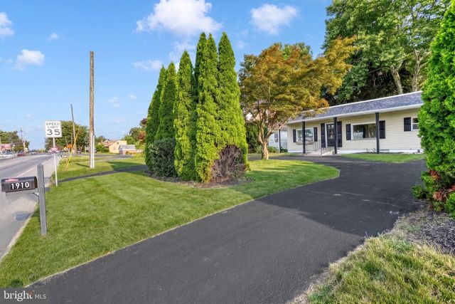 1910 S QUEEN ST, York, PA 17403