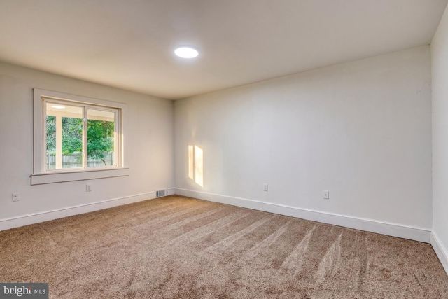 1910 S QUEEN ST, York, PA 17403