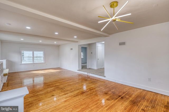 1910 S QUEEN ST, York, PA 17403