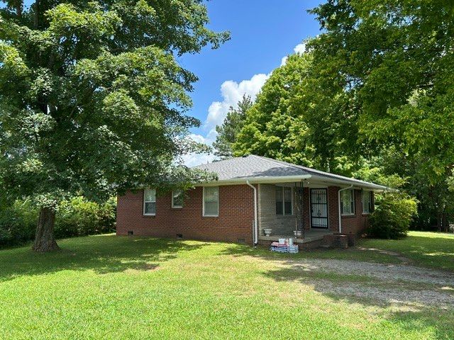5002 Collinwood Dr, Clarksville, TN 37042