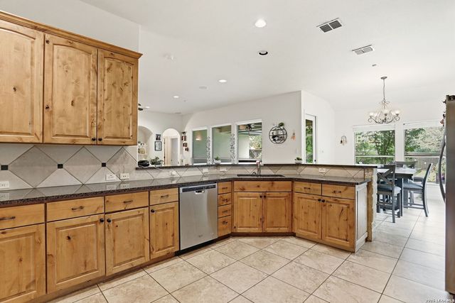 13314 WIND RDG, Helotes, TX 78023