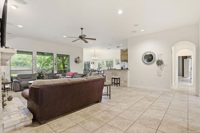 13314 WIND RDG, Helotes, TX 78023