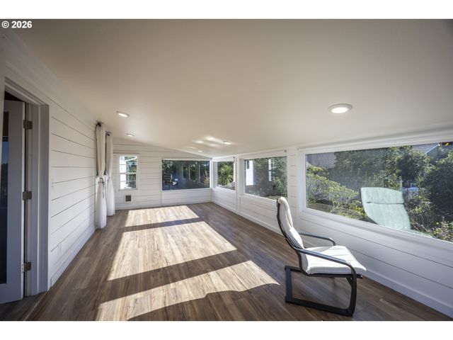 87748 TERRACE VIEW Dr, Florence, OR 97439