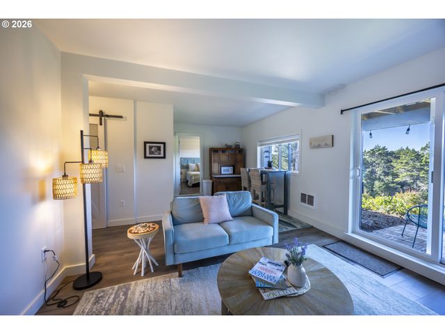 87748 TERRACE VIEW Dr, Florence, OR 97439