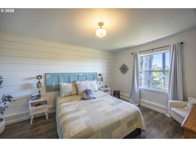 87748 TERRACE VIEW Dr, Florence, OR 97439