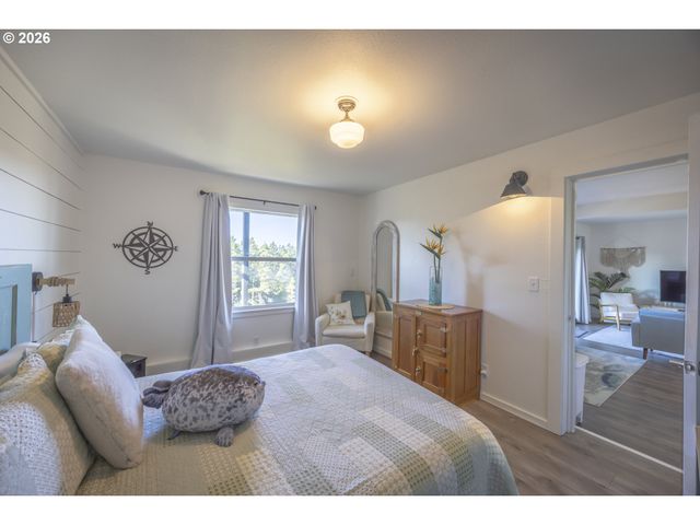 87748 TERRACE VIEW Dr, Florence, OR 97439