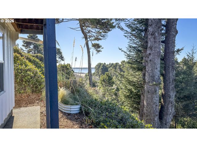 87748 TERRACE VIEW Dr, Florence, OR 97439