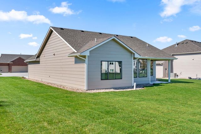 5016 N Highland St., Bel Aire, KS 67220