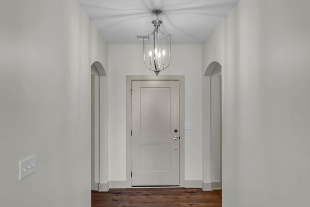 5016 N Highland St., Bel Aire, KS 67220