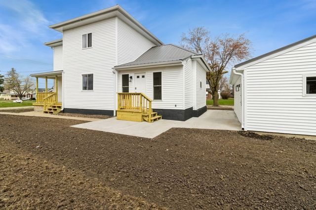 207 N 3rd Street, Montezuma, IA 50171