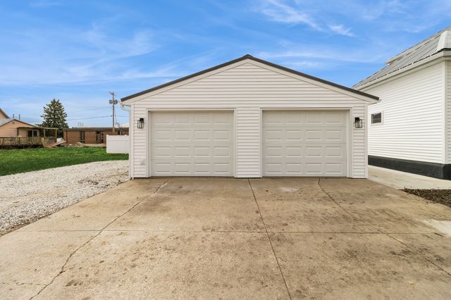 207 N 3rd Street, Montezuma, IA 50171