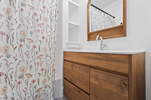 138 Trenton 1, Boston, MA 02128