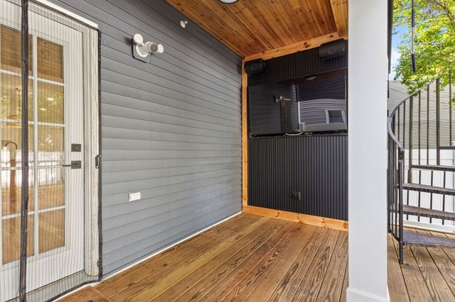 138 Trenton 1, Boston, MA 02128