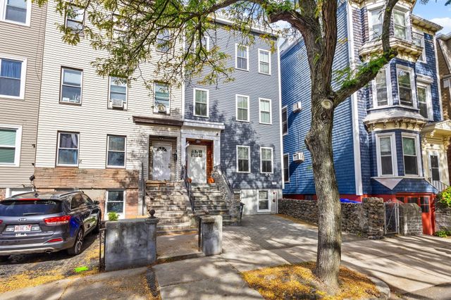 138 Trenton 1, Boston, MA 02128