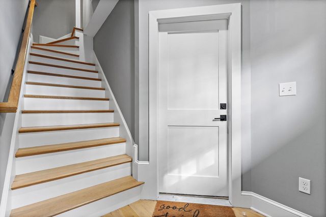138 Trenton 1, Boston, MA 02128