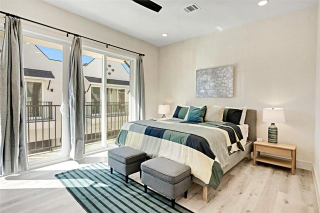 5908 St Augustine Street B, Houston, TX 77021