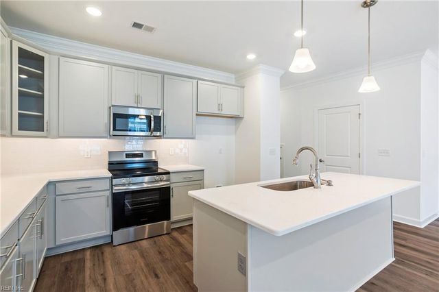 4906 Apricot WAY, Chesapeake, VA 23321
