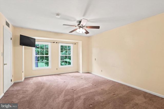 18 MEDINAH DR, Reading, PA 19607