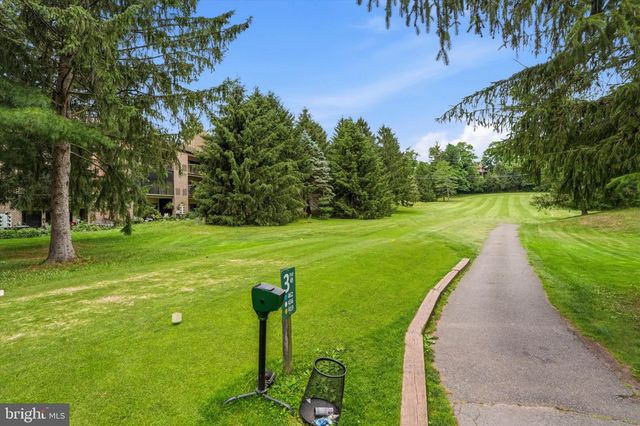 18 MEDINAH DR, Reading, PA 19607