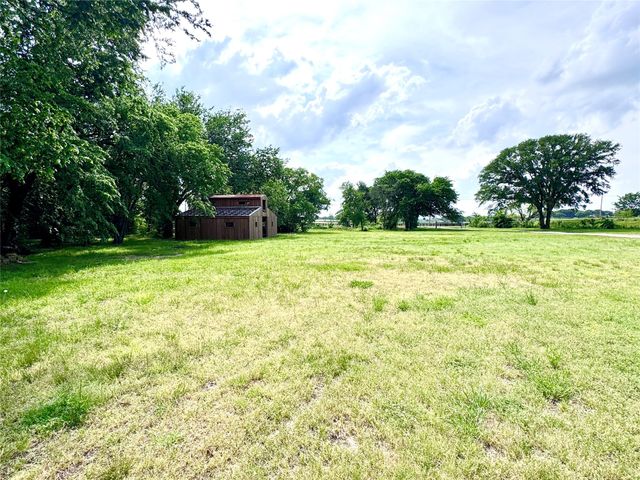 11300 Massey Road, Pilot Point, TX 76258