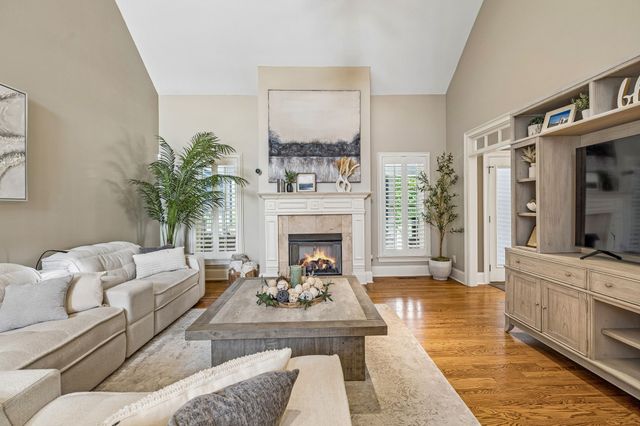1023 Gadwall Cir, Hendersonville, TN 37075