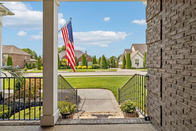 1023 Gadwall Cir, Hendersonville, TN 37075