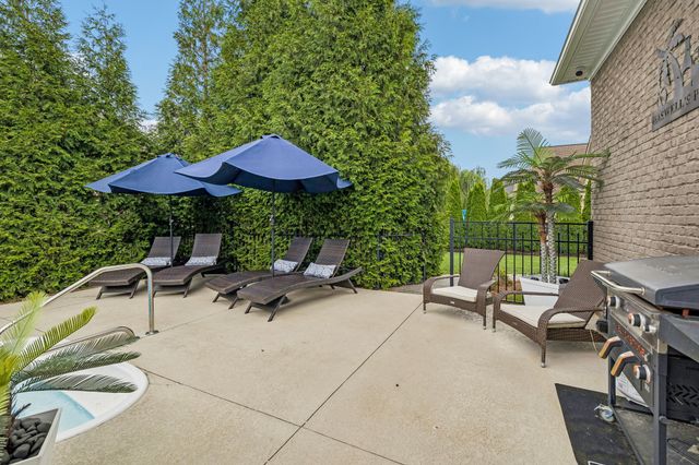 1023 Gadwall Cir, Hendersonville, TN 37075