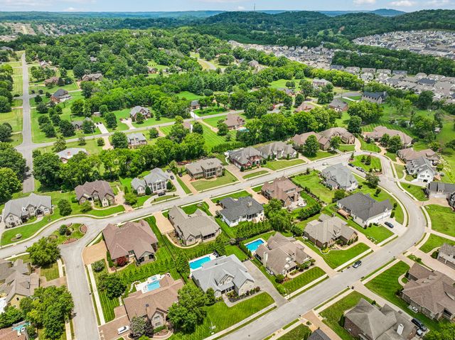 1023 Gadwall Cir, Hendersonville, TN 37075