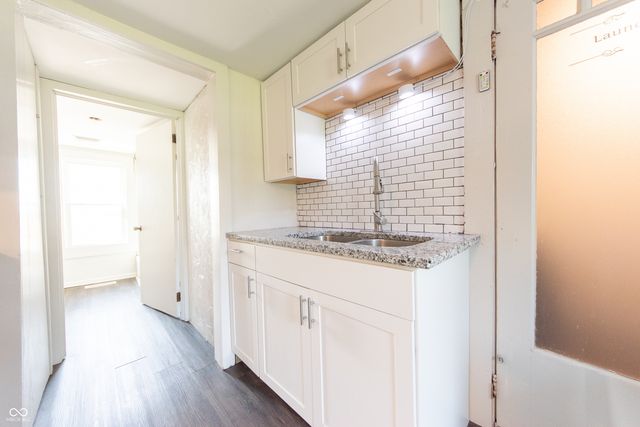 728 N 650 E, Columbus, IN 47203