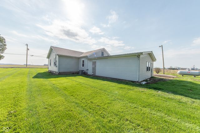 728 N 650 E, Columbus, IN 47203
