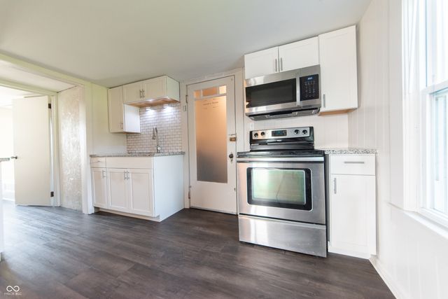 728 N 650 E, Columbus, IN 47203