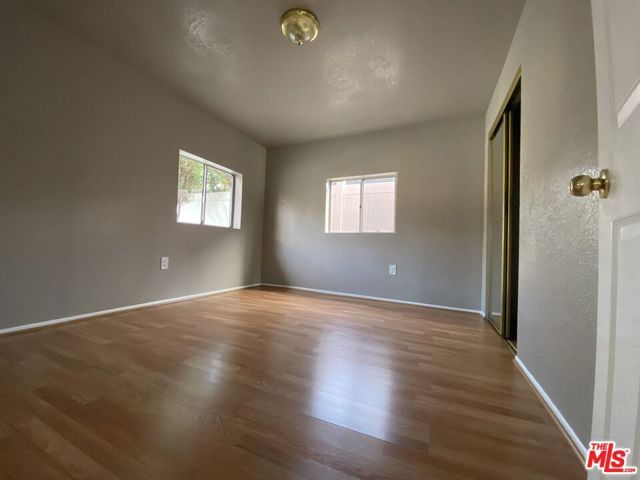 2734 W 15th Street, Los Angeles, CA 90006