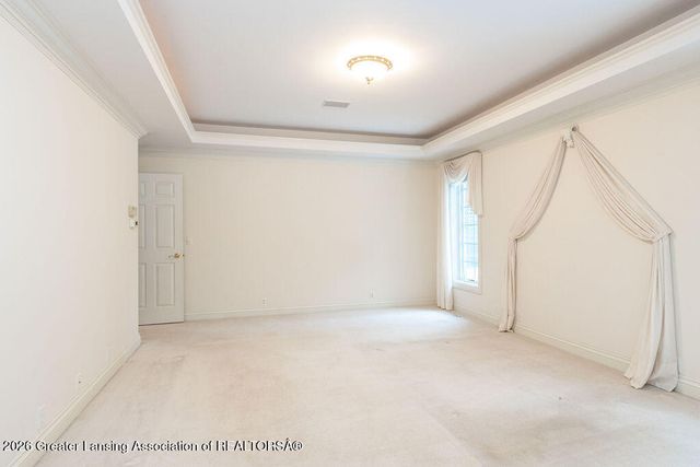 6445 Oakencliffe Lane, East Lansing, MI 48823