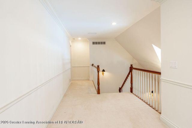 6445 Oakencliffe Lane, East Lansing, MI 48823