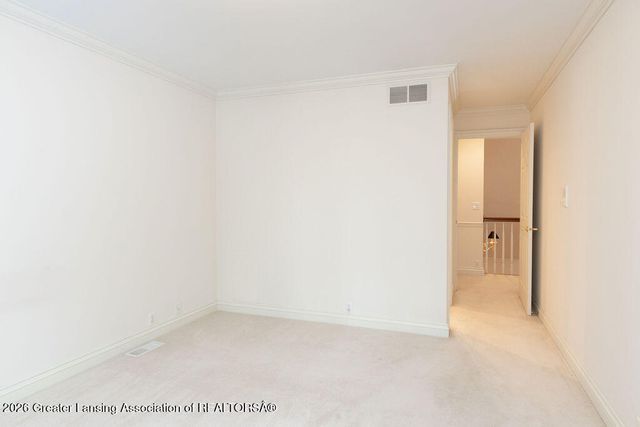 6445 Oakencliffe Lane, East Lansing, MI 48823