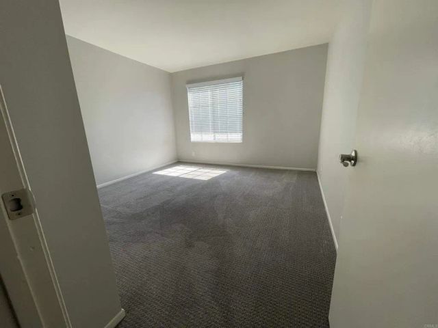 7220 Calle Cristobal 12, San Diego, CA 92126