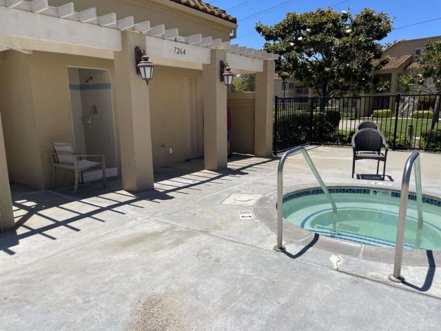 7220 Calle Cristobal 12, San Diego, CA 92126